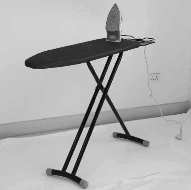 Set Călcat Premium – Fier de Călcat HALEY 1400W cu Abur + Masă de Călcat AT PERFORMANCE® 143×39 cm, Reglabilă, Suport Metalic, Design Modern